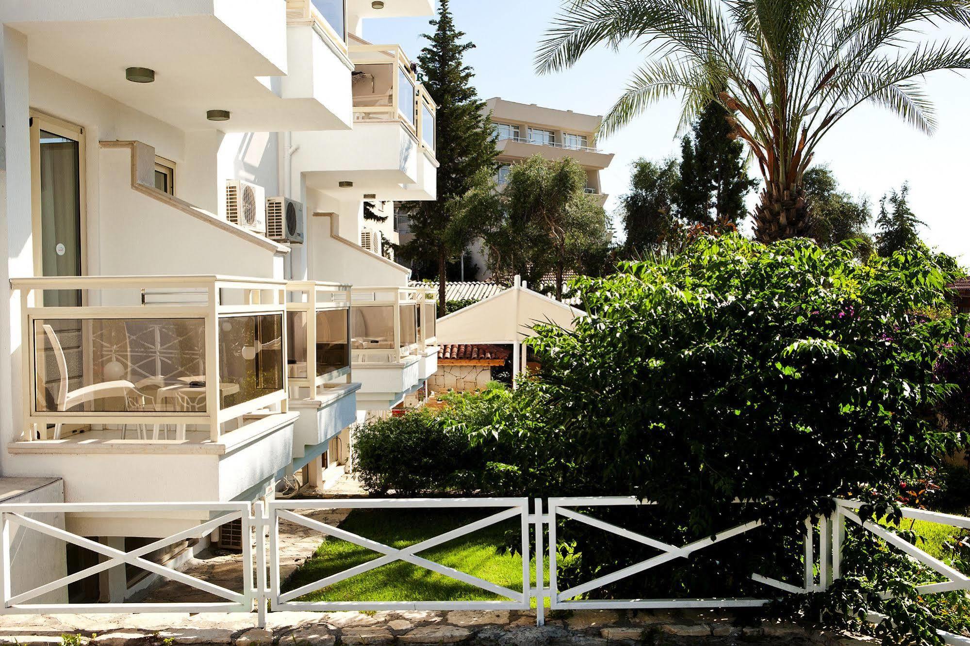 Villa Adora Beach シダ エクステリア 写真
